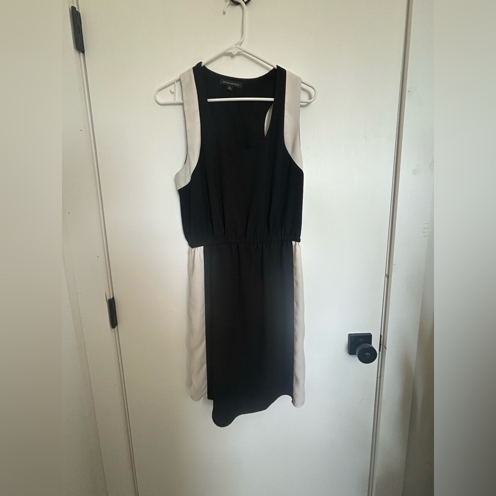 Banana Republic Black and Cream Dress